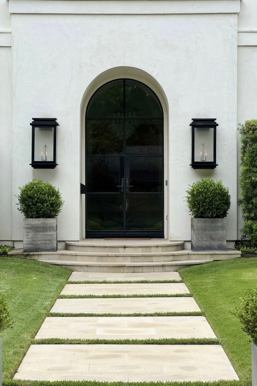 Boxwood Entryway Planters