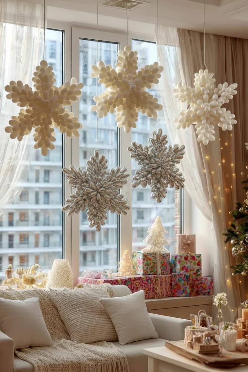 balloon snowflakes in white and silver for a winter wonderland effect 1